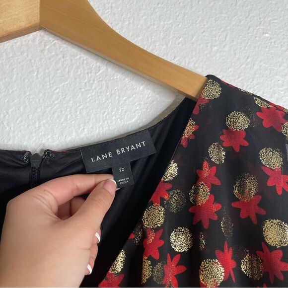 Lane Bryant Black Red Floral Metallic Short Sleeve Dress Size 22 - Picture 4 of 7